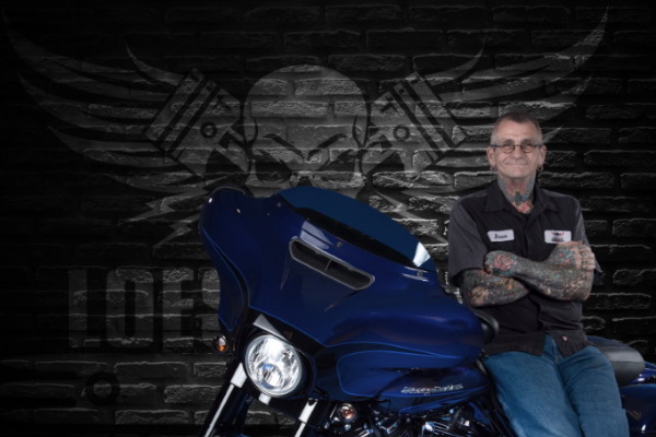 Bruce Hellwig, Master Technician